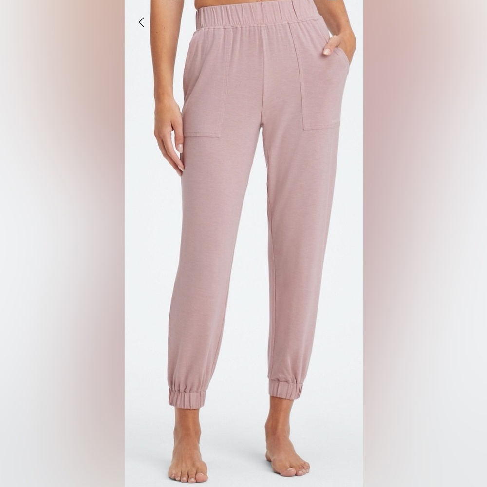 Fabletics RestoreKnit Tapered Pant